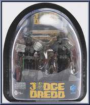 Judge Dredd vs Judge Death (Black & White) from 2000 AD - Basic Series manufactured by Hiya Toys [Front]