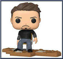 Tony Stark (Victory Shawarma) (Deluxe) Action Figure
