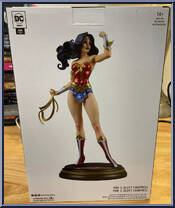 Wonder Woman (DC Cover Girls) from DC Multiverse - Statues manufactured by McFarlane [Back]