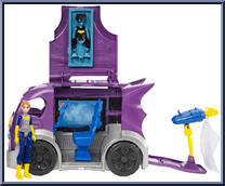 Batgirl Transforming Headquarters Action Figure