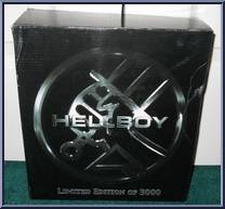 Hellboy (Extreme 10") from Hellboy - Exclusives manufactured by Mezco [Front]
