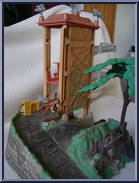 Garage from Jurassic Park - Diecast - The Lost World manufactured by Matchbox [Loose]