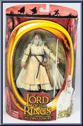 Gandalf the White (Beige Sheath, Off-White Robes) from Lord of the Rings - Two Towers - Series 1 manufactured by Toy Biz [Front]