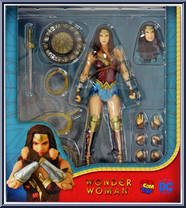 Wonder Woman from Mafex - DC manufactured by Medicom [Front]