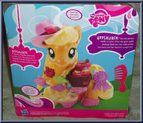 Applejack from My Little Pony: Friendship is Magic - Fashion Style Ponies manufactured by Hasbro [Back]