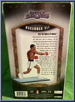 Muhammad Ali (1975 Thrilla in Manila) from Pro Shots - Basic Series manufactured by Upper Deck [Back]