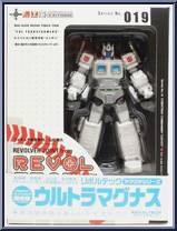 Transformers - Ultra Magnus from Revoltech - Limited Editions manufactured by Kaiyodo [Front]