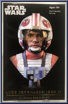 Luke Skywalker (Red 5) (A New Hope) from Star Wars - Legends in 3D manufactured by Diamond Select [Front]