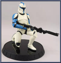 Clone Trooper Lieutenant from Star Wars - Statues manufactured by Gentle Giant [Loose]