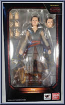Rey from Star Wars - S.H. Figuarts - Episode VIII - The Last Jedi manufactured by Bandai [Front]