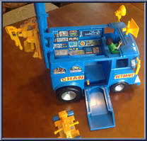 Channel 6 Newsvan from Teenage Mutant Ninja Turtles - 1992 - Accessories manufactured by Playmates [Loose]