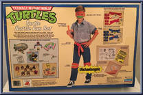 Michaelangelo from Teenage Mutant Ninja Turtles - Turtle Battle Fun Sets manufactured by Playmates [Back]