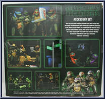 Accessory Set from Teenage Mutant Ninja Turtles - 1990 Movie - Basic Series manufactured by Neca [Back]