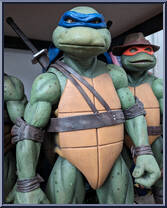 Leonardo from Teenage Mutant Ninja Turtles - 1990 Movie - 1:4 Scale manufactured by Neca [Loose]