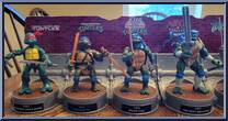History of the Teenage Mutant Ninja Turtles Featuring Leonardo from Teenage Mutant Ninja Turtles - Classic Collection - Multi-Packs manufactured by Playmates [Loose]