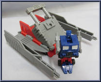 Overload from Transformers - Micromasters - Transports manufactured by Hasbro [Loose]