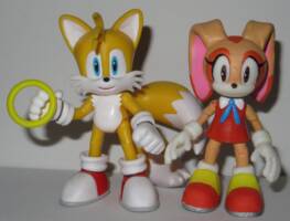 Jakks scale Cream the Rabbit (Sonic) Custom Action Figure