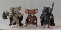 Sadie Of Mouse Guard (Mouse Guard) Custom Miniature / Figurine