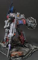 Quake (Transformers) Custom Action Figure