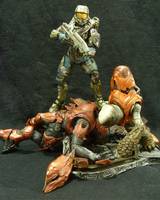 Battle Damaged Master Chief and RAMPANT Cortana (Halo) Custom Action Figure