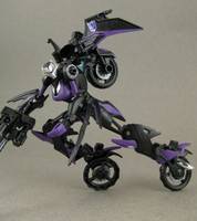 Cyclocon Fembot Vehicon (Transformers - Prime) Custom Action Figure
