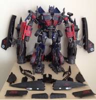 Powered up Optimus Prime (Transformers - Revenge of the Fallen) Custom Action Figure