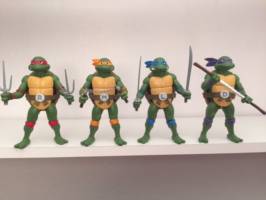 NECA Arcade TMNT Toon Repaints (Teenage Mutant Ninja Turtles) Custom Action Figure