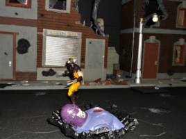 Battle damaged street/buildings (Marvel Legends) Custom Diorama / Playset